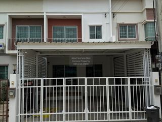 For sale 2 bedrooms townhouse in Khlong Luang, Pathum Thani