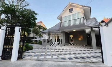 À vendre 5 chambres maison à East Pattaya, Pattaya