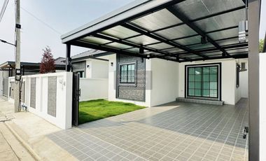For sale 3 bedrooms house in East Pattaya, Pattaya