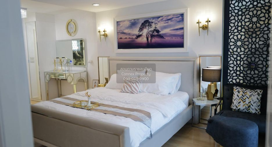 For sale 4 bedrooms townhouse in Lat Phrao, Bangkok