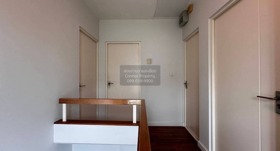 Casa en venta de 3 habitaciones en Phutthamonthon, Nakhon Pathom