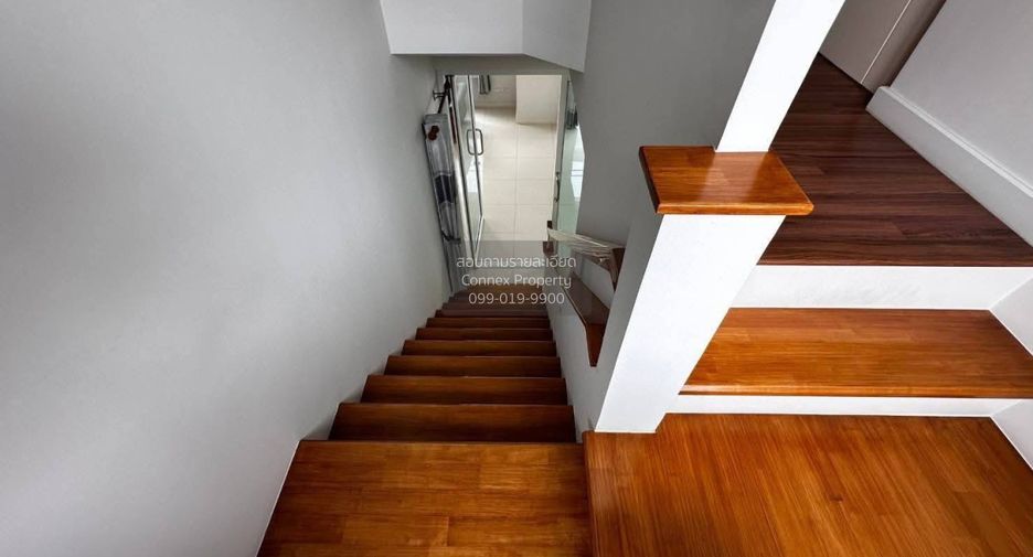 Casa en venta de 3 habitaciones en Phutthamonthon, Nakhon Pathom