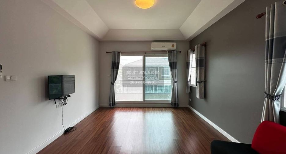 Casa en venta de 3 habitaciones en Phutthamonthon, Nakhon Pathom