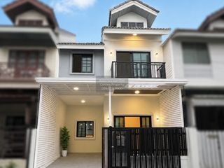 For sale 3 bedrooms townhouse in Bueng Kum, Bangkok