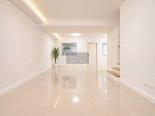 For sale 3 bedrooms townhouse in Bang Khae, Bangkok