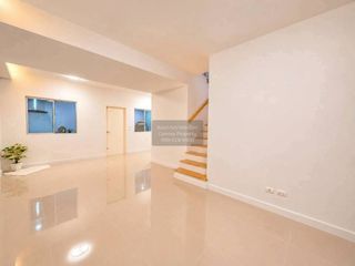 For sale 3 bedrooms townhouse in Bang Khae, Bangkok