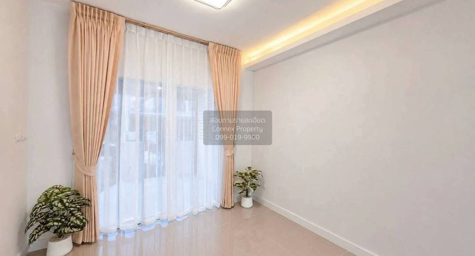 À vendre 3 chambres maison de ville à Bang Khae, Bangkok
