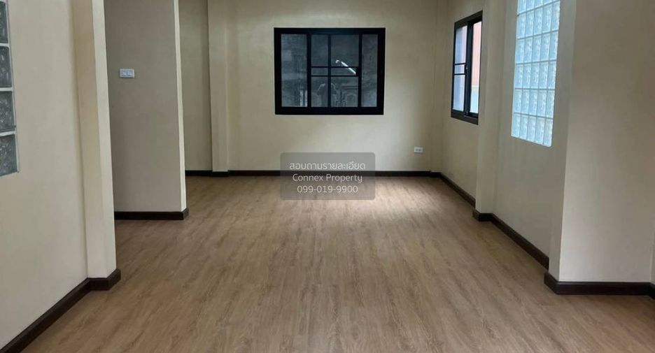 Casa en venta de 3 habitaciones en Nong Chok, Bangkok