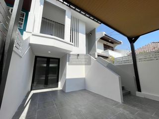 出售 4 卧室 联排别墅 在 Mueang Nonthaburi, Nonthaburi