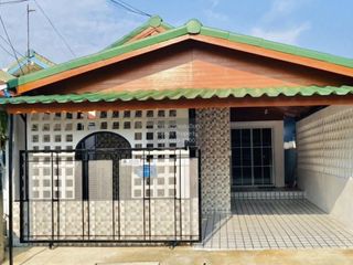 Продажа 2 спальни таунхаус в Нонг Чок, Бангкок