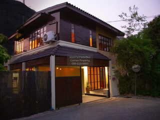 出售 3 卧室 独立屋 在 Din Daeng, 曼谷
