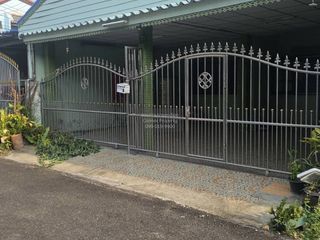 For sale 6 bedrooms townhouse in Bang Bua Thong, Nonthaburi