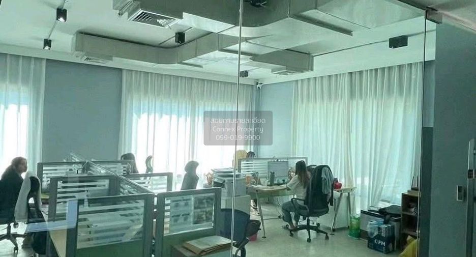 For sale 1 bed townhouse in Wang Thonglang, Bangkok