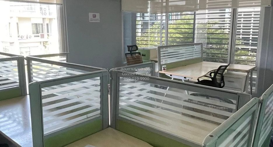 For sale 1 bed townhouse in Wang Thonglang, Bangkok