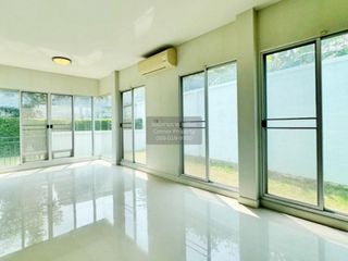 Продажа 3 спальни дом в Пхаси Чароен, Бангкок
