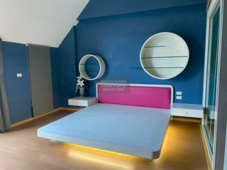 For sale 3 bedrooms townhouse in Wang Thonglang, Bangkok