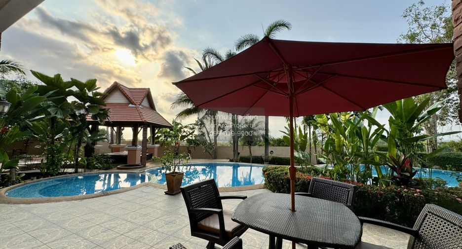Haus zum Kauf mit 4 Zimmer in Huay Yai, Pattaya