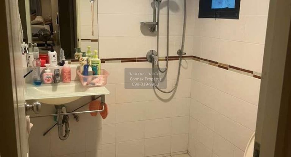 For sale 5 bedrooms house in Khan Na Yao, Bangkok