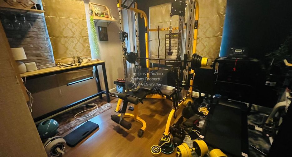 For sale 5 bedrooms house in Khan Na Yao, Bangkok