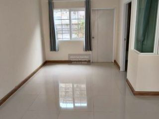 出售 4 卧室 联排别墅 在 Bang Lamung, Chon Buri