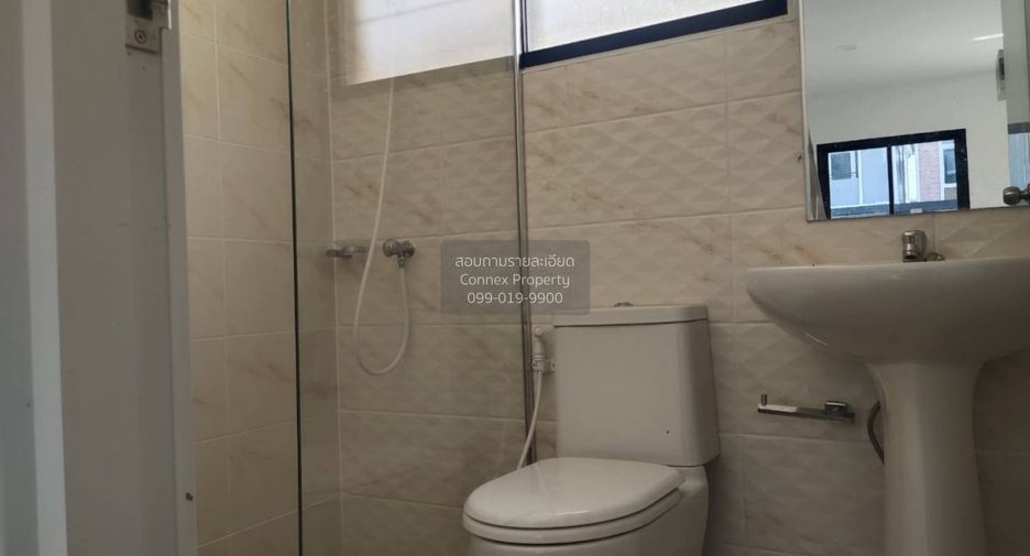 For sale 4 bedrooms house in Suan Luang, Bangkok