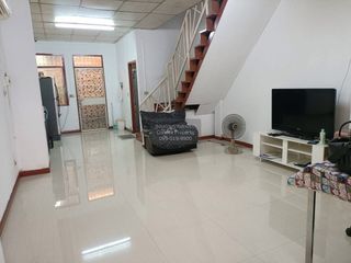 For sale 4 bedrooms townhouse in Lat Phrao, Bangkok