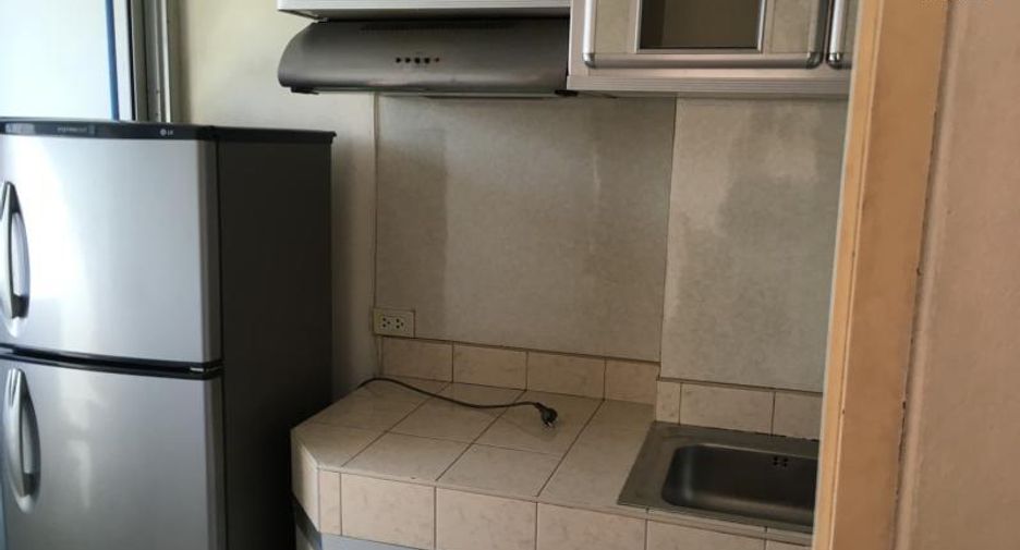 For sale 1 bed condo in Sathon, Bangkok