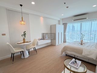 Продажа 1 кровать кондо в Хуаи Кхщанг, Бангкок