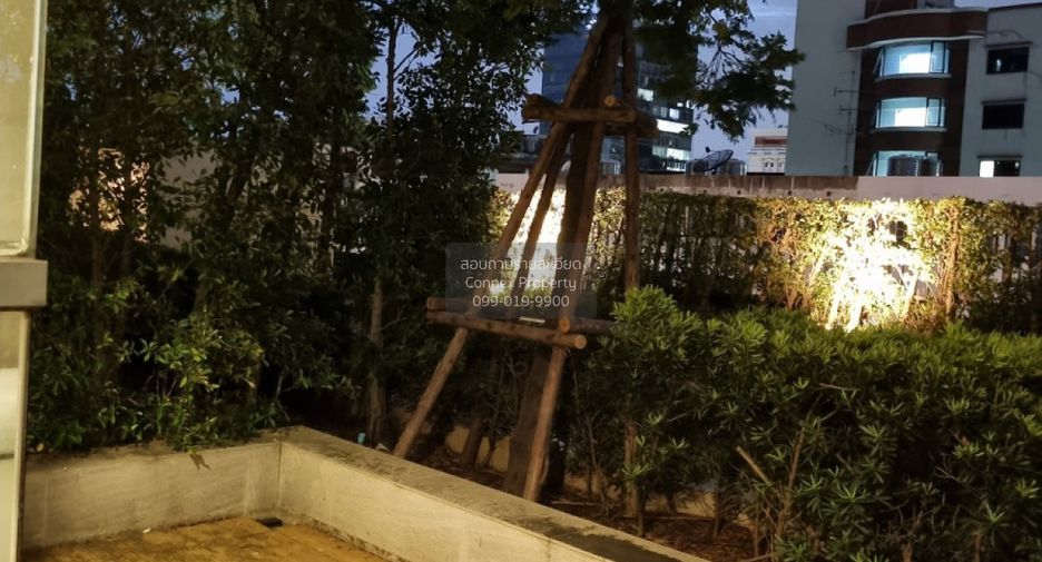 出售 1 卧室 公寓 在 Phra Khanong, 曼谷