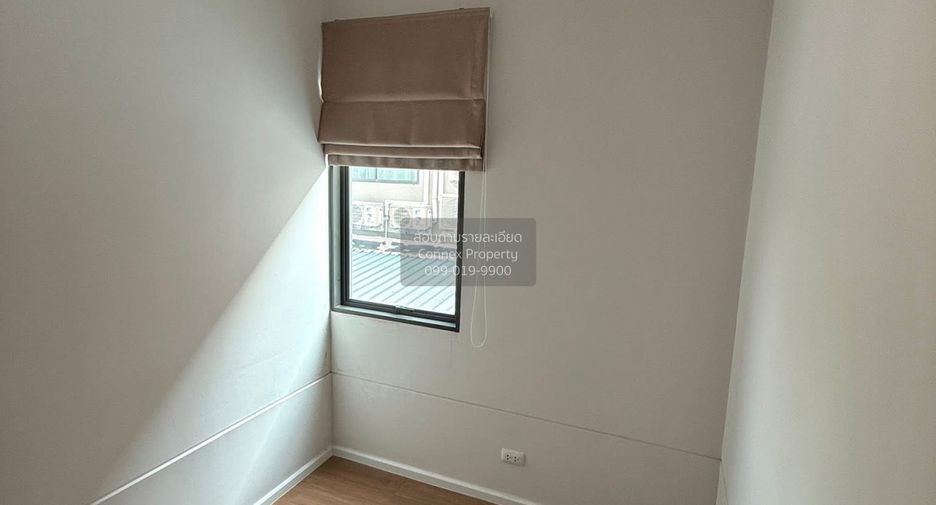 For sale 3 bedrooms townhouse in Bang Phli, Samut Prakan