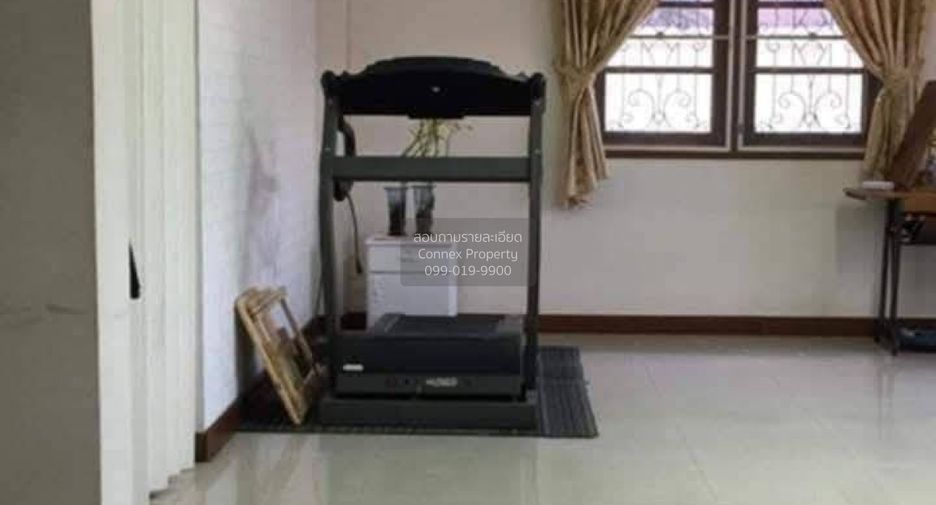 Casa en venta de 5 habitaciones en Bang Kruai, Nonthaburi