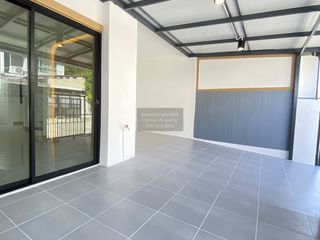 Casa adosada en venta de 3 habitaciones en Bang Kruai, Nonthaburi