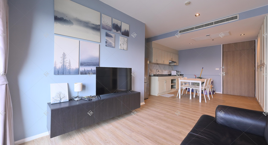 For sale 2 bedrooms condo in Khlong Toei, Bangkok