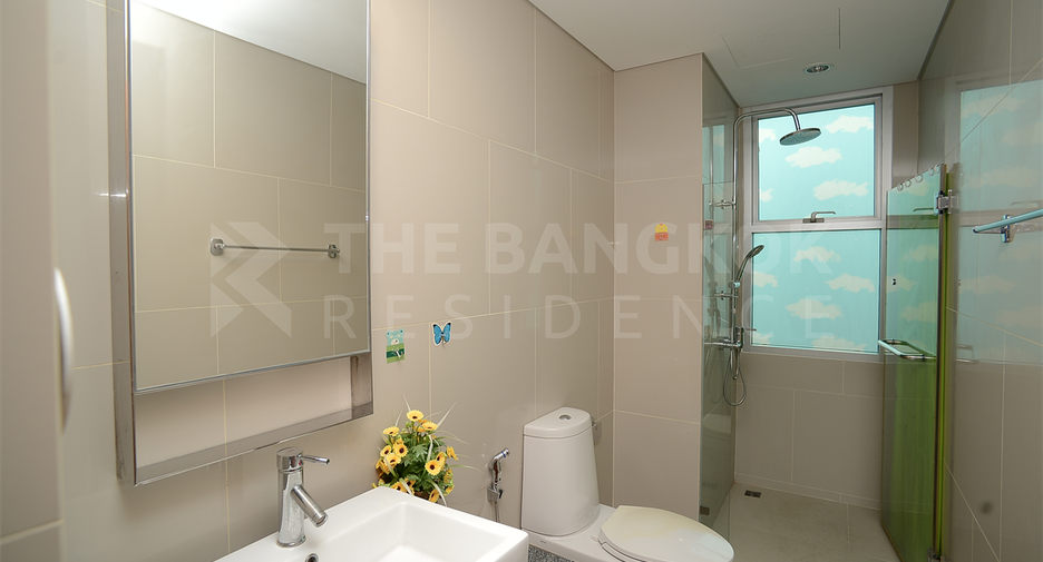 For sale 1 bed condo in Khlong San, Bangkok