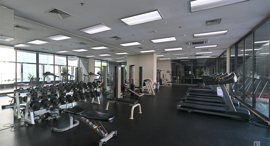 For sale 1 bed condo in Khlong Toei, Bangkok