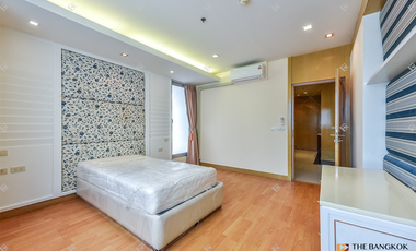 For rent 2 bedrooms condo in Sathon, Bangkok