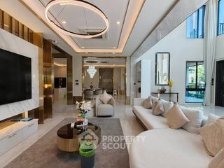 For sale 5 ベッドルーム house in Saphan Sung, Bangkok