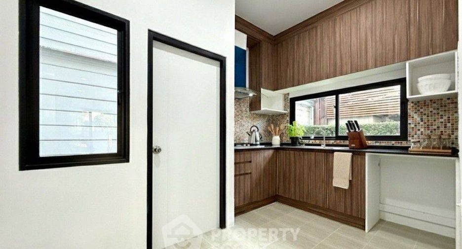 À vendre 4 chambres maison à Nong Khaem, Bangkok