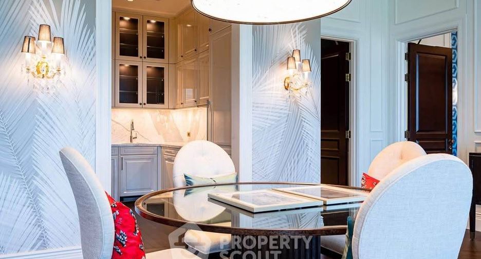 For sale 2 bedrooms condo in Pathum Wan, Bangkok