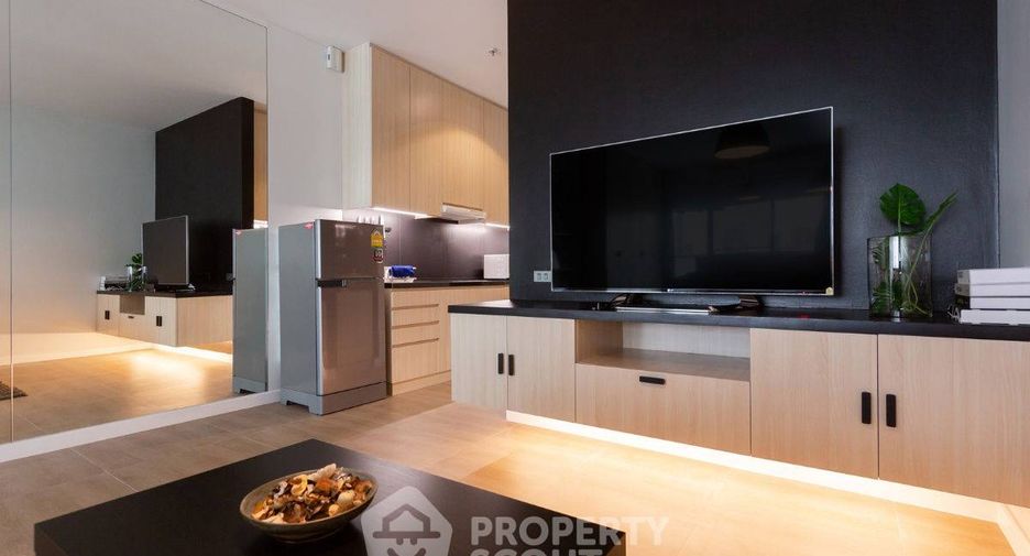 For rent 1 Beds condo in Yan Nawa, Bangkok
