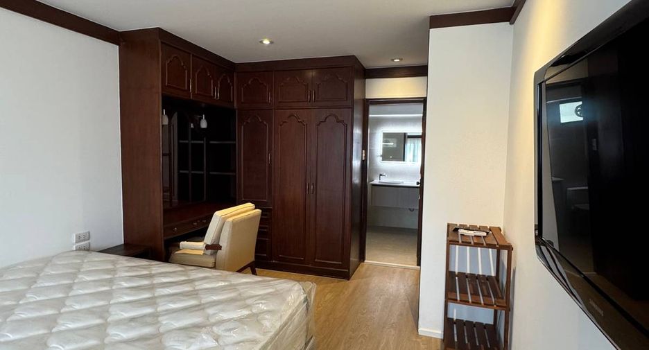 Condo en alquiler de 3 habitaciones en Watthana, Bangkok