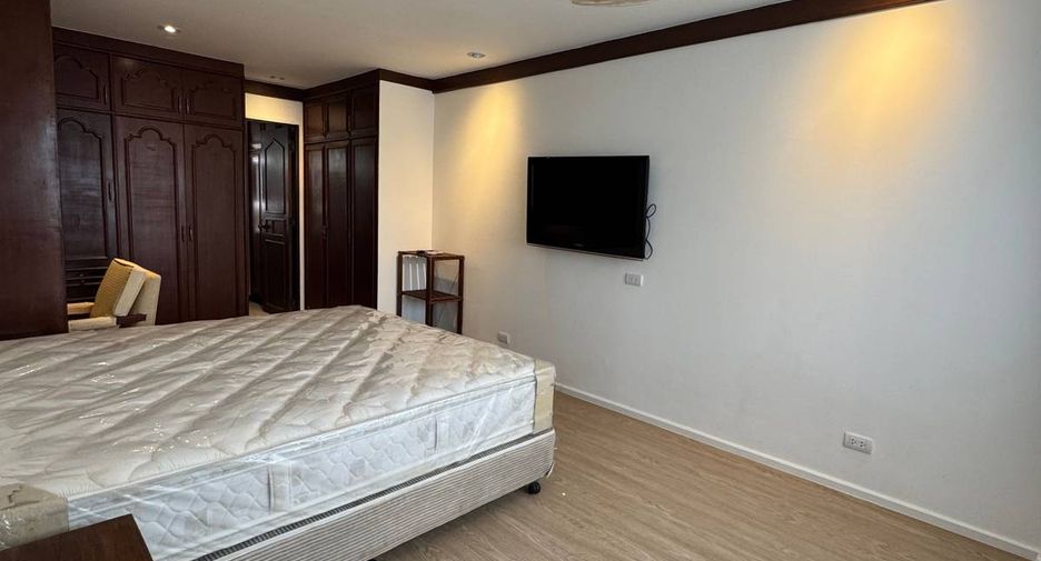 Condo en alquiler de 3 habitaciones en Watthana, Bangkok