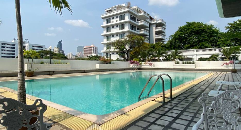 À louer 3 chambres appartement à Watthana, Bangkok
