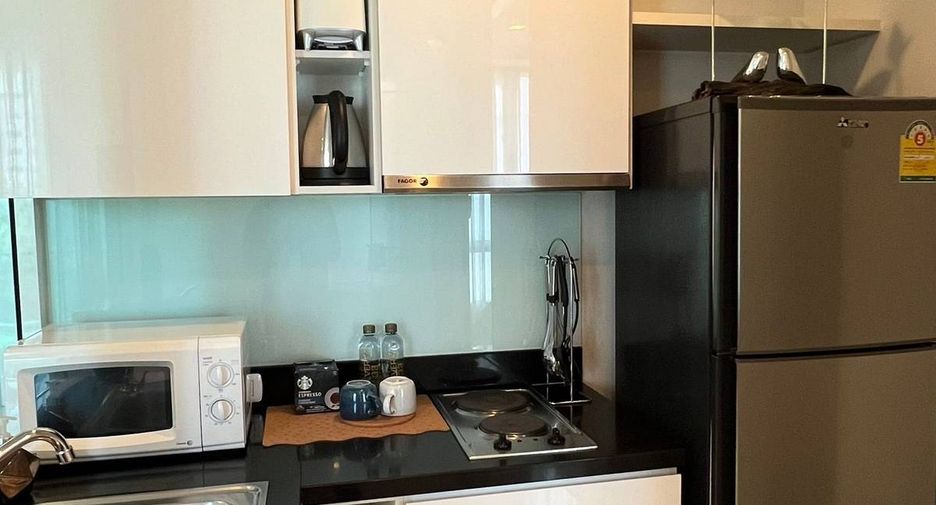 Apartment zur Miete mit 1 Zimmer in Watthana, Bangkok