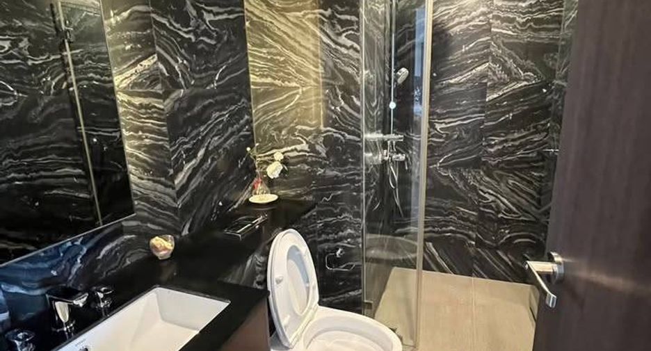 For rent 2 bedrooms condo in Bang Na, Bangkok