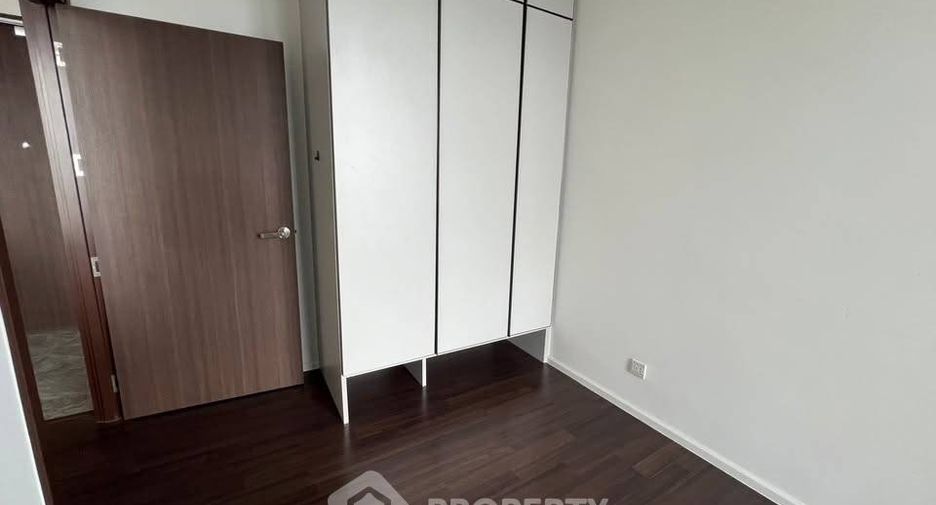 For rent 2 bedrooms condo in Bang Na, Bangkok