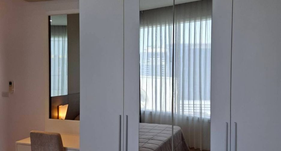 For rent 2 bedrooms condo in Khlong Toei, Bangkok