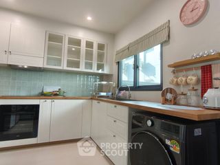 For rent 4 bedrooms house in Bang Lamung, Chonburi