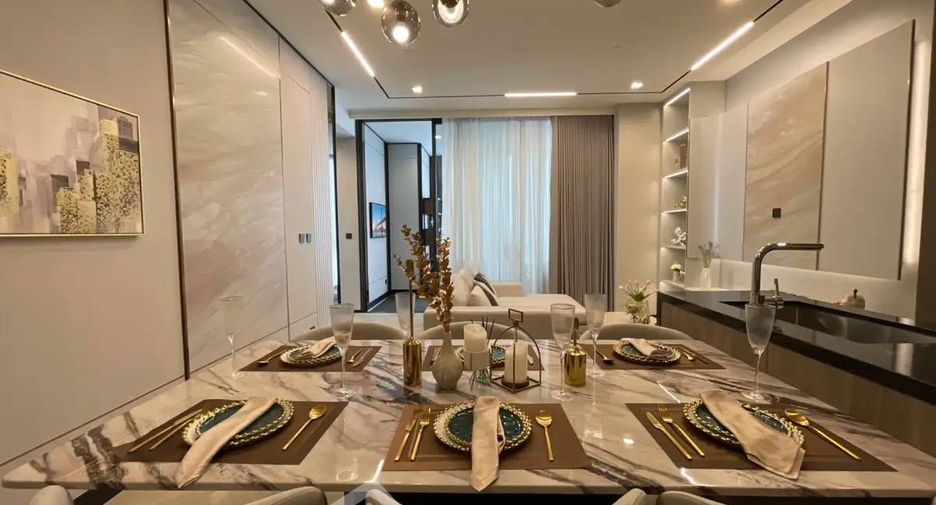 Condo en alquiler de 3 habitaciones en Watthana, Bangkok