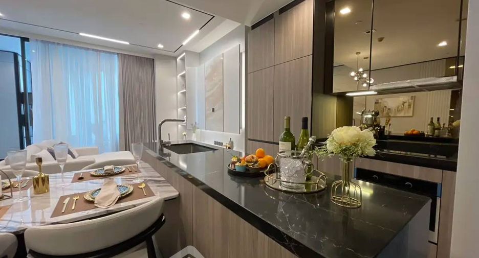 Condo en alquiler de 3 habitaciones en Watthana, Bangkok